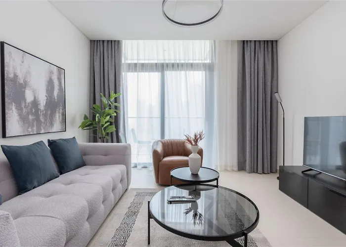 Luxury Escapes - Stylish 2Br Apt With City View In Forte Downtown